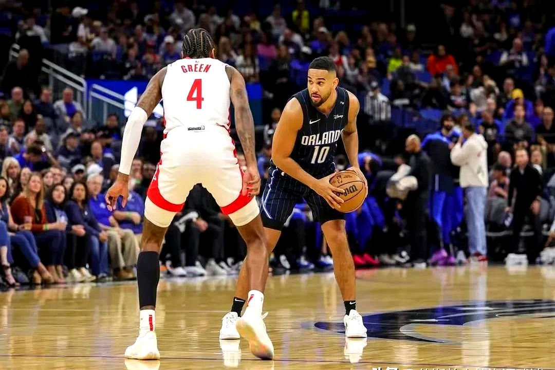 开云体育入口-包含转折点！休斯敦火箭战术微调，全明星赛关键时刻攻防权衡，质疑声仍在，临场指挥获称赞的词条