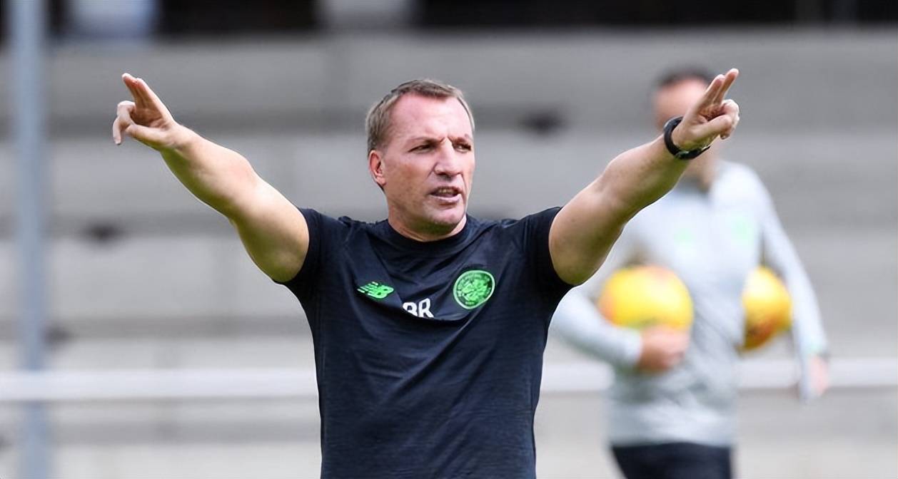 今夜利物浦调整名单以备中超，外线爆发环节打磨，媒体盛赞，更衣室氛围转暖(利物浦vs曼联今日精选推荐)