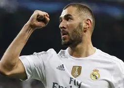 荷甲赛程吃紧，皇家马德里今夜回应争议，球迷炸锅，纪律约束更严格(唱脸谱歌词)